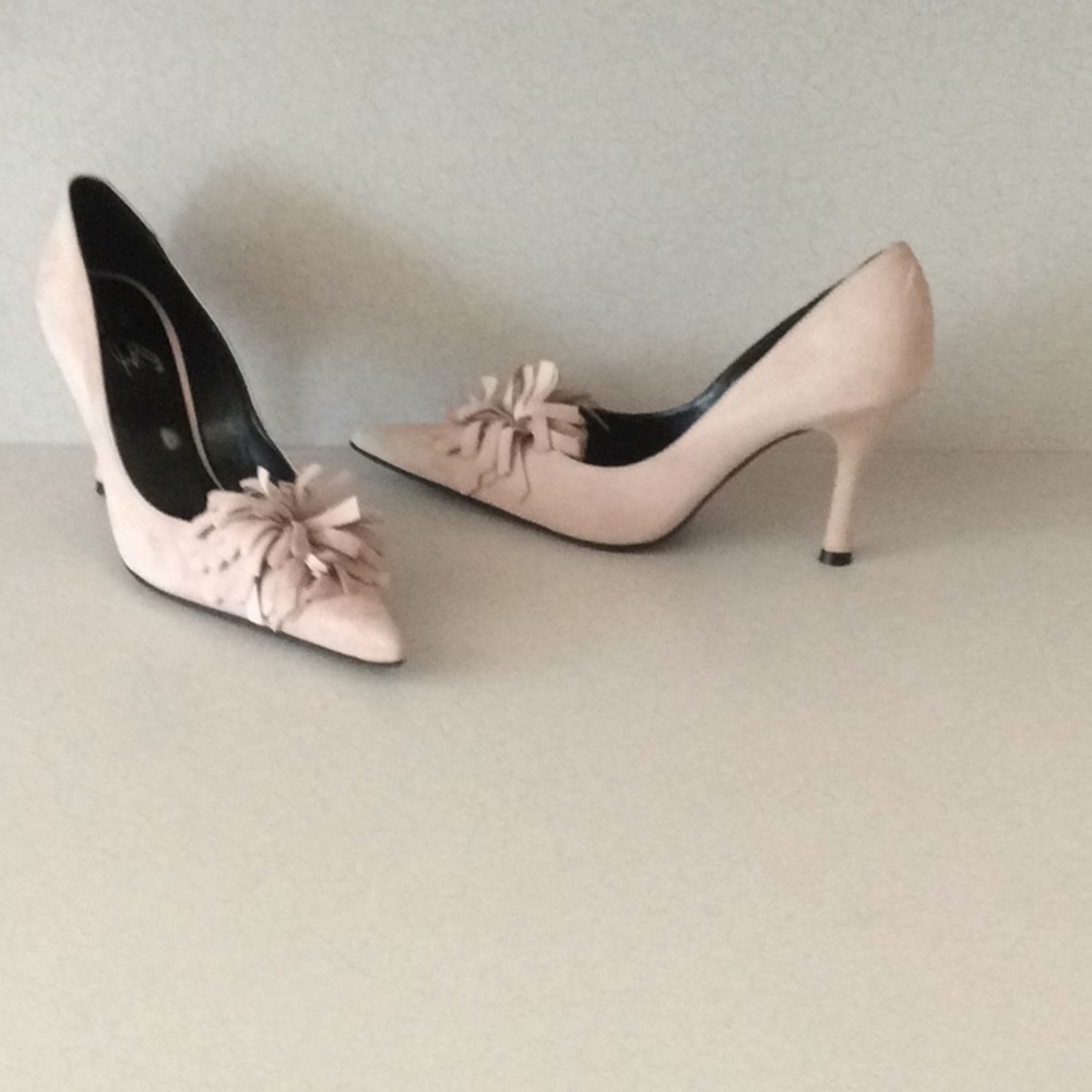 Suede pumps